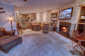 Ski Run 501 by SummitCove Lodging